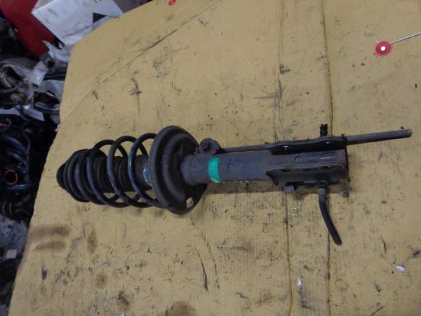 AMORTISSEUR AVANT DROIT TOYOTA YARIS P9 10/2005-11/2011 - Vue 1